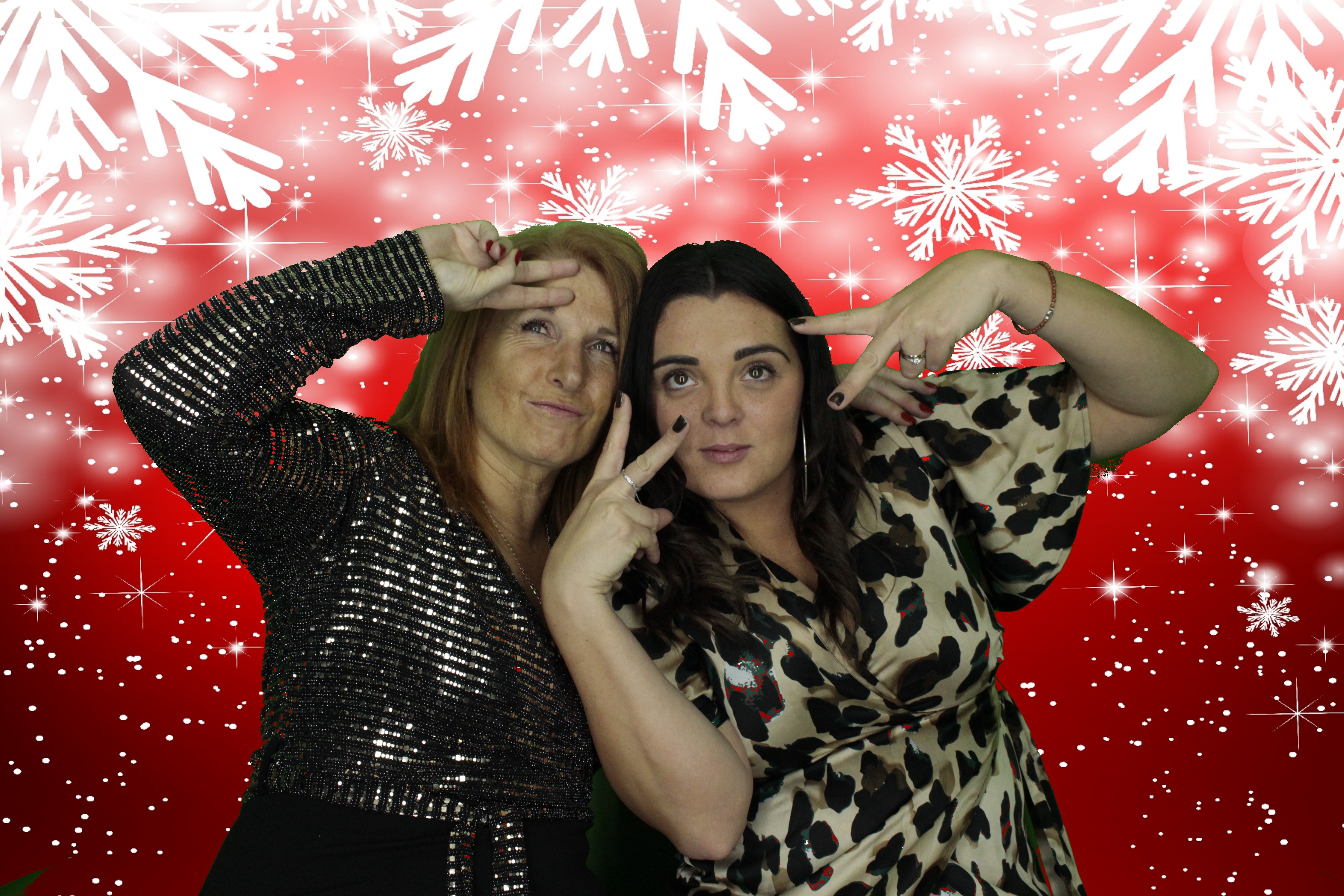 Silvermere Christmas Party | View more photos from the event at gallery.myphotoboothexperience.co.uk/u/MyPhotoBoothExperienceLtd/Silvermere-Christmas-Party-3